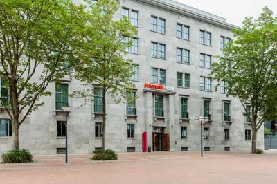 Das Gebäude in dem sich das Hotel befindet