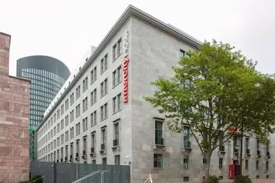 Das Gebäude in dem sich das Hotel befindet