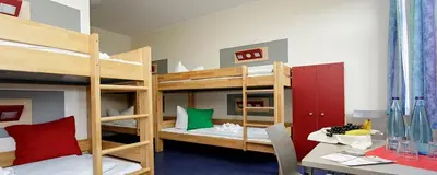 Ein Bett oder Betten in einem Zimmer der Unterkunft Jugendherberge Duisburg Landschaftspark