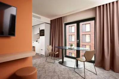 TV/Unterhaltungsangebot in der Unterkunft Adina Apartment Hotel Dusseldorf
