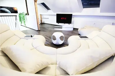Ein Sitzbereich in der Unterkunft Space Loft Wohndesign mit 2 Schlafzimmern l 450m bis Uni