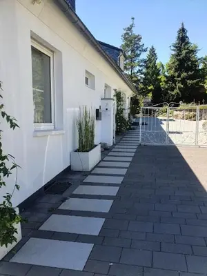 Das Gebäude in dem sich die Pension befindet