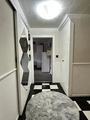 Ein Bett oder Betten in einem Zimmer der Unterkunft Duisburg FeelHome, Flughafen nah,2-Schlafzimmer, Badewanne, Zentral, WiFi, Top Floor