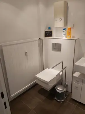 Ein Badezimmer in der Unterkunft Well located flat with balcony