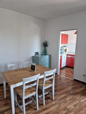 Küche/Küchenzeile in der Unterkunft Well located flat with balcony