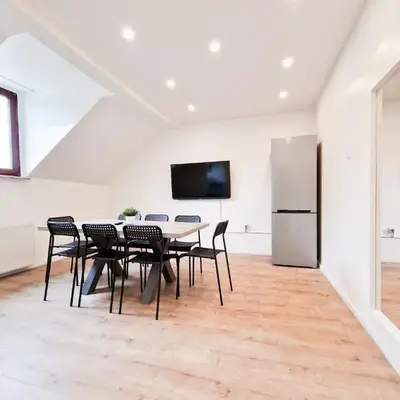 Tolstov Apartments - 4 Room Apartments - 30 Min Messe DUS