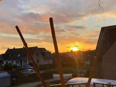 Blick auf den Sonnenuntergang/Sonnenaufgang von der Ferienwohnung aus oder aus der Nähe