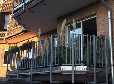 Ein Balkon oder eine Terrasse in der Unterkunft Bochum ich komm aus Dir!