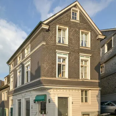Das Gebäude in dem sich die Ferienwohnung befindet