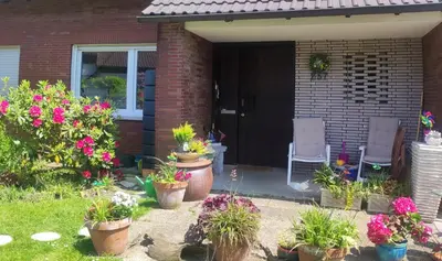 Ein Garten an der Unterkunft Uni-nähe Unterkunft mit Garten