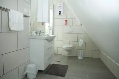 Ein Badezimmer in der Unterkunft TRUTH Studio - Küche - Top Internet - Parkplatz - Modern