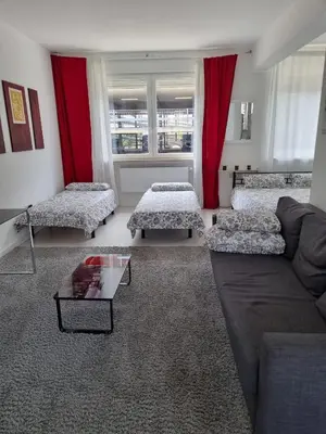 Ein Bett oder Betten in einem Zimmer der Unterkunft Schönes modernes Loft in Essen, Schaltzentrale