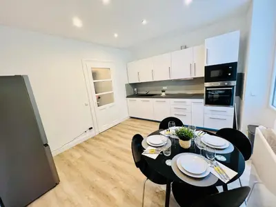 Küche/Küchenzeile in der Unterkunft LiRo Apartments Lohscheidt Mülheim