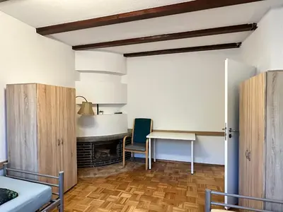 Küche/Küchenzeile in der Unterkunft Duisburg FeelHome, Flughafen nah,3-Schlafzimmer, Dusche ebenerdig, Zentral, WiFi, Ground Floor