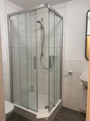 Ein Badezimmer in der Unterkunft Weseler Wirtshaus Appartements