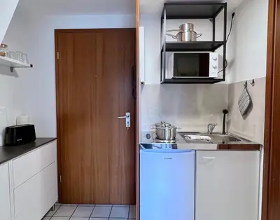 Küche/Küchenzeile in der Unterkunft GREEN STAY APARTMENT - Free Parking