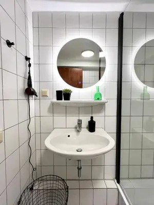 Ein Badezimmer in der Unterkunft GREEN STAY APARTMENT - Free Parking
