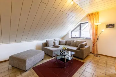 Ein Sitzbereich in der Unterkunft Oberhausener Ferienwohnung