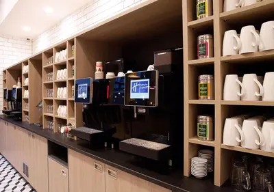 Kaffee-/Teezubehör in der Unterkunft Holiday Inn Express - Düsseldorf Airport