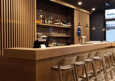 Lounge oder Bar in der Unterkunft Holiday Inn Express - Düsseldorf Airport