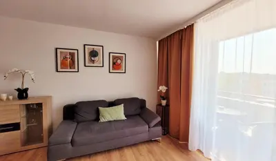 Ein Sitzbereich in der Unterkunft 3-2-1 Zimmer Wohnungen in Mülheim an der Ruhr