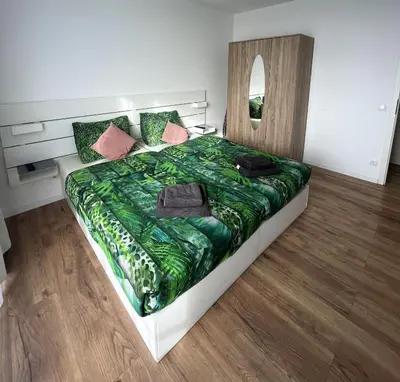 Ein Bett oder Betten in einem Zimmer der Unterkunft 3-2-1 Zimmer Wohnungen in Mülheim an der Ruhr