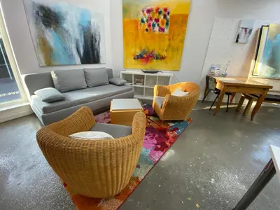 Ein Sitzbereich in der Unterkunft Atelier-Ferienwohnung