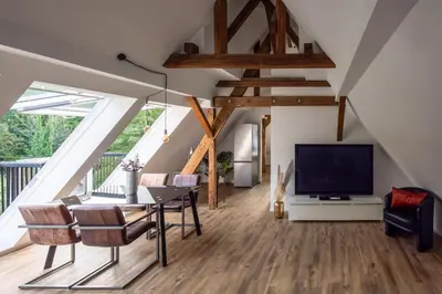 TV/Unterhaltungsangebot in der Unterkunft DESIGN-Studio CHURCH 46