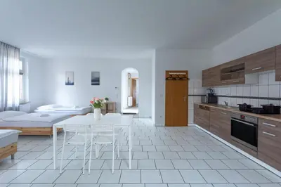 Küche/Küchenzeile in der Unterkunft T&K Apartments - 1-3 Zimmer Apartments - Essen