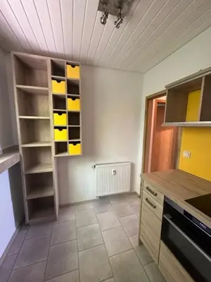 Küche/Küchenzeile in der Unterkunft Schone Monteure Wohnung in Duisburg Meiderich 47137