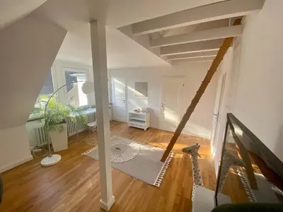 Ein Bett oder Betten in einem Zimmer der Unterkunft (Messe)Zimmer mit Bad und Ankleideraum + Parkplatz