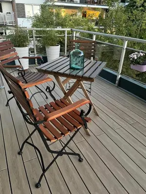 Ein Balkon oder eine Terrasse in der Unterkunft Ideale Unterkunft in Düsseldorf-Nord
