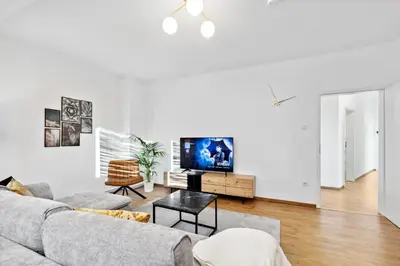 TV/Unterhaltungsangebot in der Unterkunft Mark 51-7 - Workplace - Netflix - Washer Dryer - Modern Design