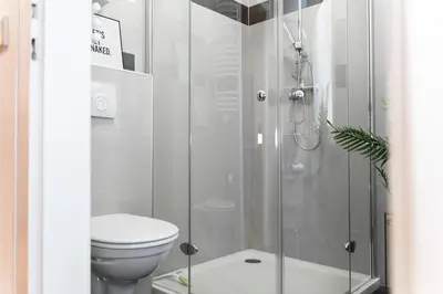 Ein Badezimmer in der Unterkunft JUNIK Apartments - Deine Cityapartments in Duisburg