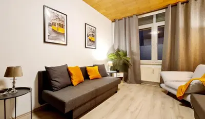 Ein Sitzbereich in der Unterkunft ELENA flat Sonnenblumen Duisburg Zentrum