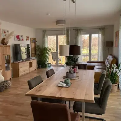 Helle Wohnung mit Balkon 120qm