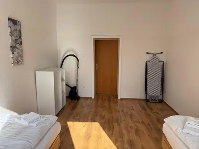Ein Bett oder Betten in einem Zimmer der Unterkunft UNGLAUBLICHES ANGEBOT-Duisburg 4 Zimmer Apartment