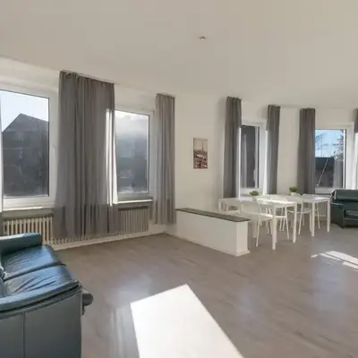 UNGLAUBLICHES ANGEBOT-Duisburg 4 Zimmer Apartment