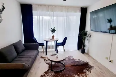 Ein Sitzbereich in der Unterkunft Schönes Apartment in Erkrath, Nähe Düsseldorf