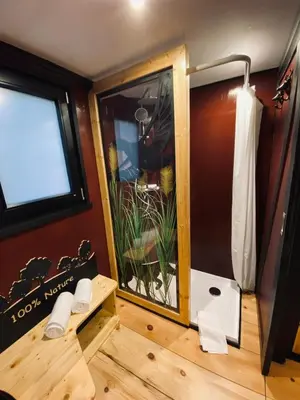TV/Unterhaltungsangebot in der Unterkunft Tiny House Bigge im PIER9 Tiny House Hotel