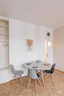 Grundriss der Unterkunft Design-Apartments Duisburg City - Küche, Smart-TV, Homeoffice - by Lott Living