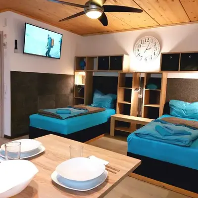 APARTMENTHAUS 