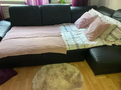 Ein Sitzbereich in der Unterkunft Apartment am Rhein ganze Wohnung NETFLIX Internet 1000 Mbits, free Parking