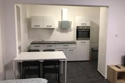 Küche/Küchenzeile in der Unterkunft cozy Apartments with WiFi