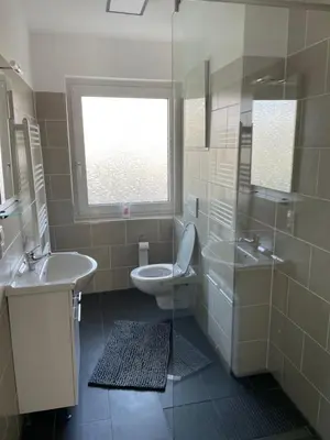 Ein Badezimmer in der Unterkunft estrella24 LIVING ROOMS Chicago