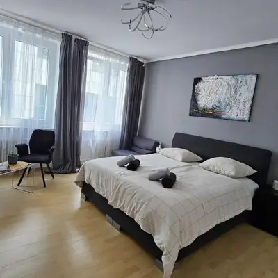 Top Central Stay - Cozy Bedroom & Kitchen in the Heart of the City and Hauptbahnhof