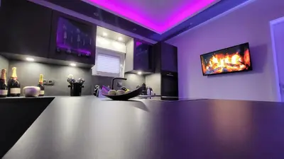 Küche/Küchenzeile in der Unterkunft Luxus Loft Whirlpool Designer Küche Bad