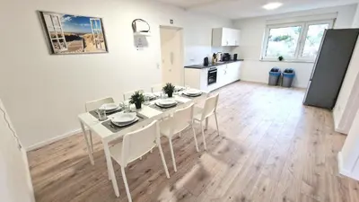 Küche/Küchenzeile in der Unterkunft Modern 3-Room Apartment with Balcony & Free Parking & Free Wi-Fi in Hagen - HA03