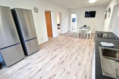 Küche/Küchenzeile in der Unterkunft Modern 3-Room Apartment with Balcony & Free Parking & Free Wi-Fi in Hagen - HA03