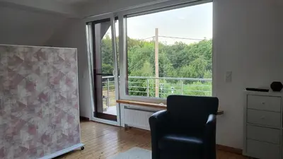 Ein allgemeiner Bergblick oder ein Berglick von der Ferienwohnung aus